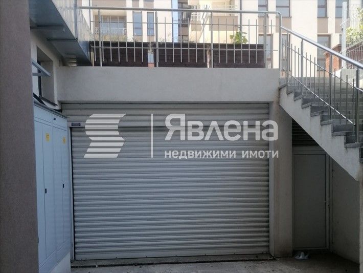 Дава се под наем Гараж / Паркомясто в Бургас, Меден рудник - зона В - 20 кв.м за 55 € - Снимка #1