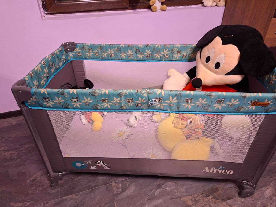 Продавам детска кошара