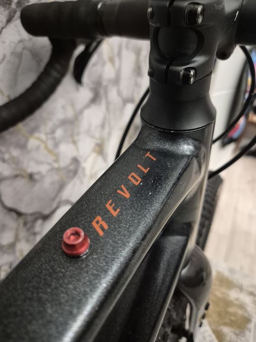 велосипед Giant revolt 2