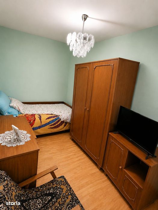 Ap.3 camere Manastur, str. Tazlău, lângă Baza sportivă, et intermediar