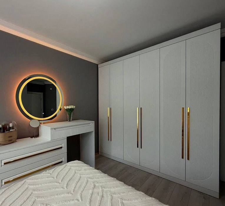 Кухня мебель и спалная