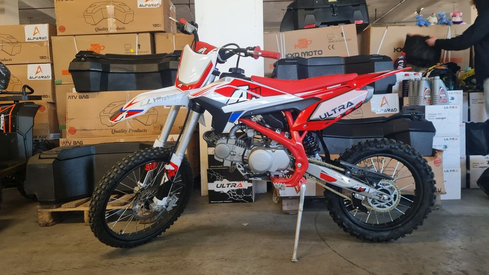 Motocross Cross Ultra Apollo Thunder 150cc 4 timpi Nou din Germania