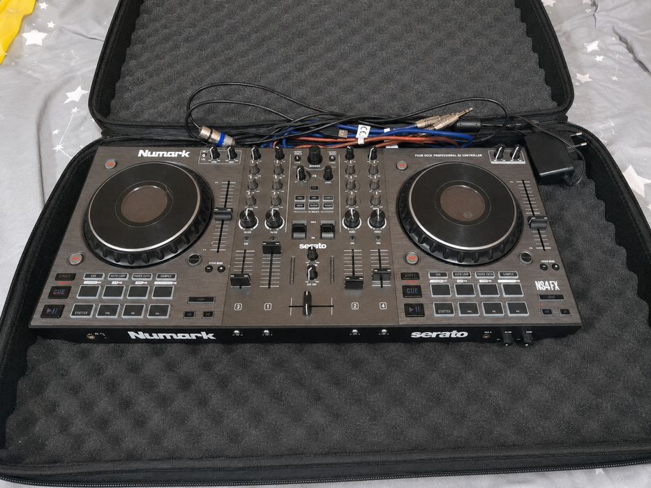 Numark NS4FX 4 Canale + Husă | Perfect Funcțional