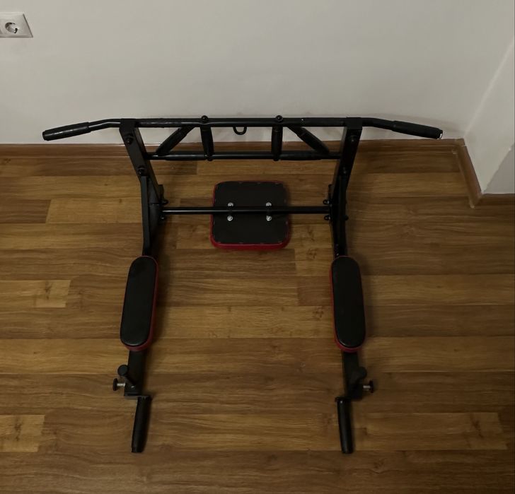 турник на стену