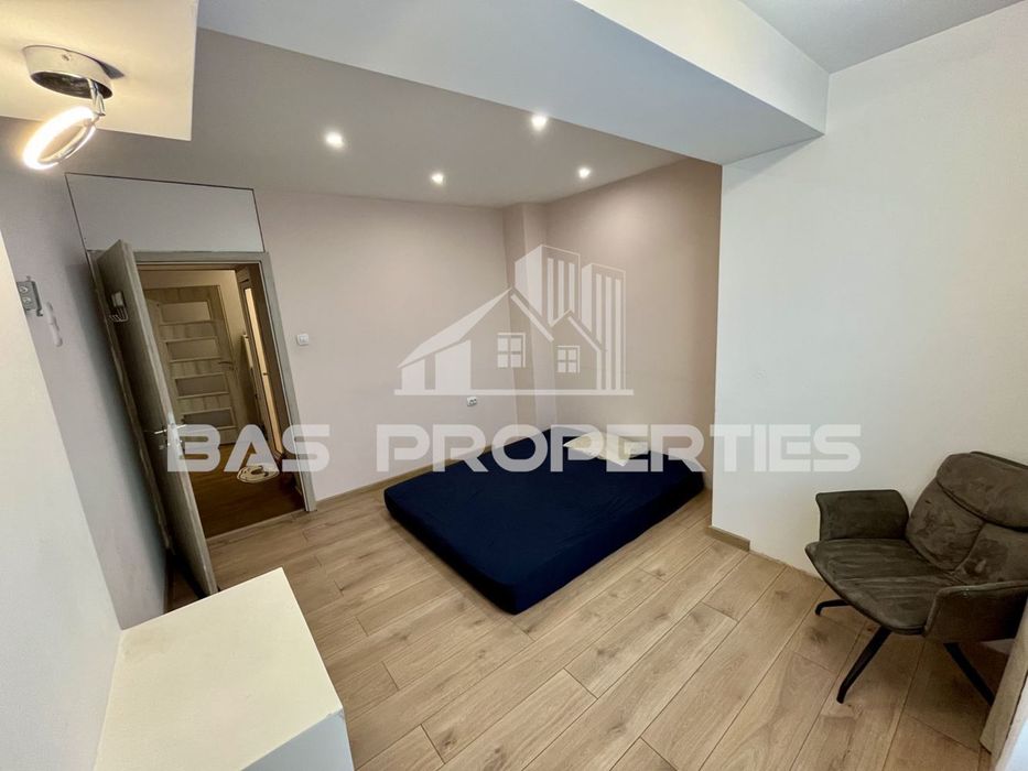 3-стаен в София-Фондови Жилища площ 61