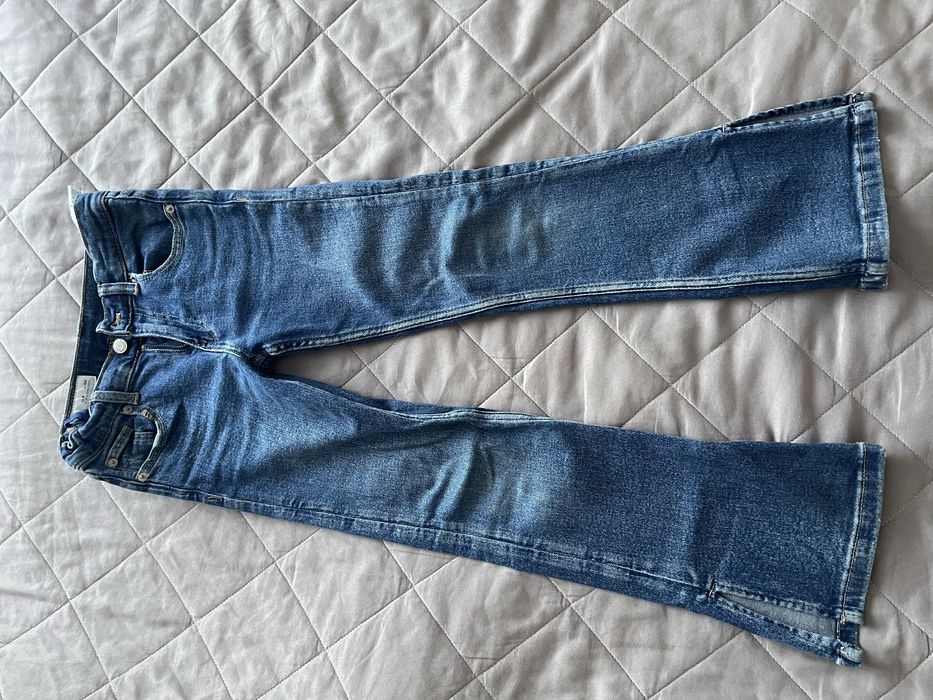 Джинсы на девчоку
