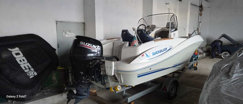 Моторна лодка Quicksilver + двигател 60 HP SUZUKI