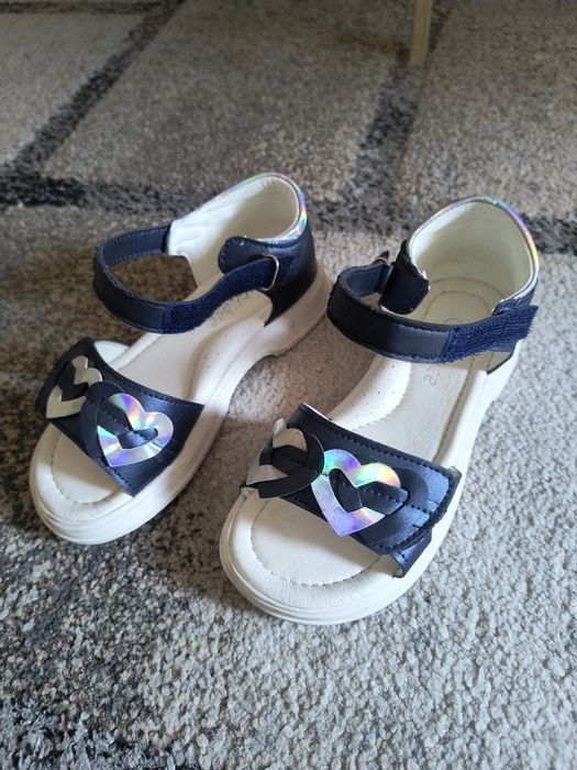 Sandale marime 31