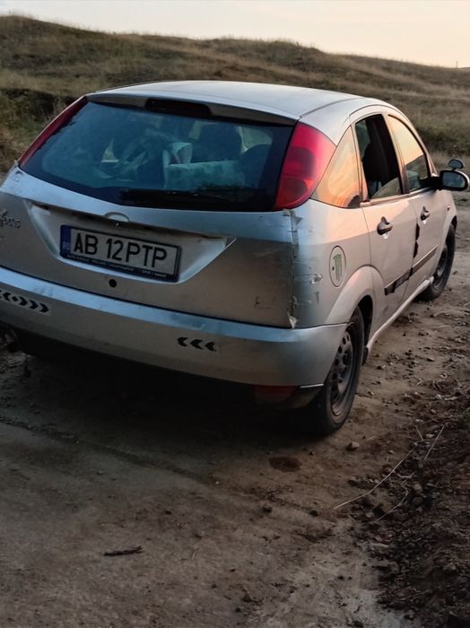Vând Ford focus mk1
