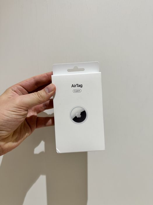 Apple AirTag (4 pack) новые