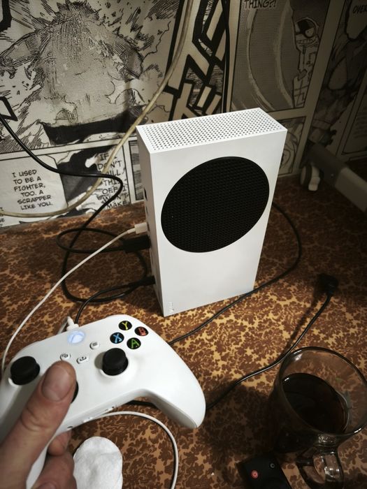 Продам x box s ...