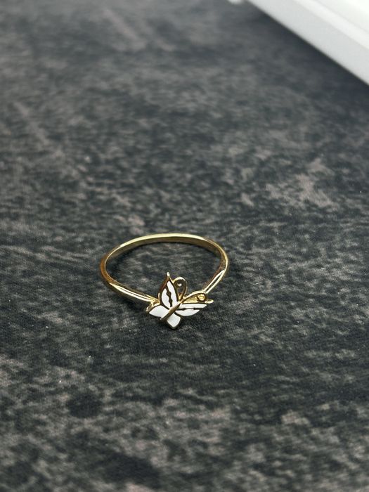 Продам золотое кольцо