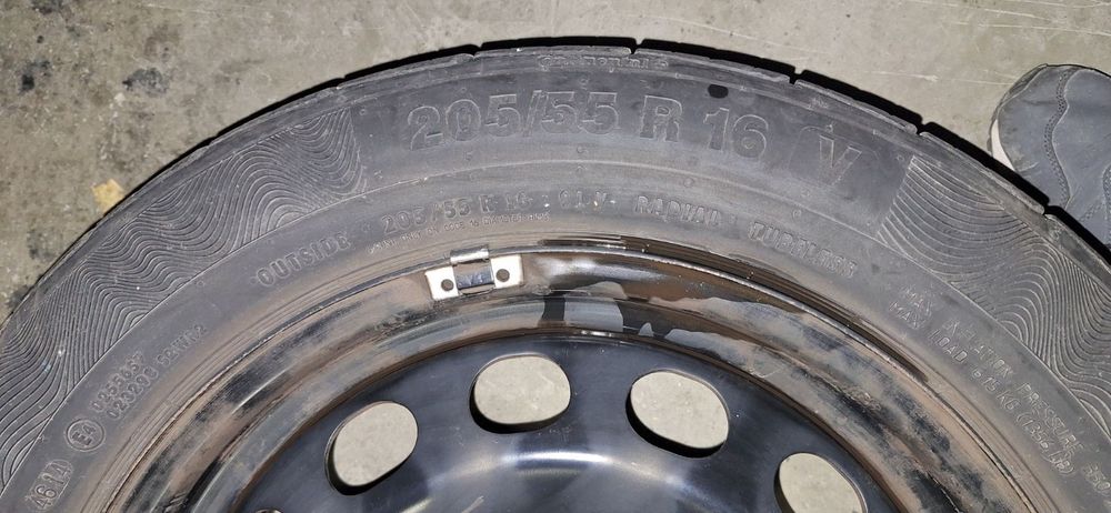 4 бр. оригинални метални джанти  205/55/16– Skoda Octavia A3 + летни г