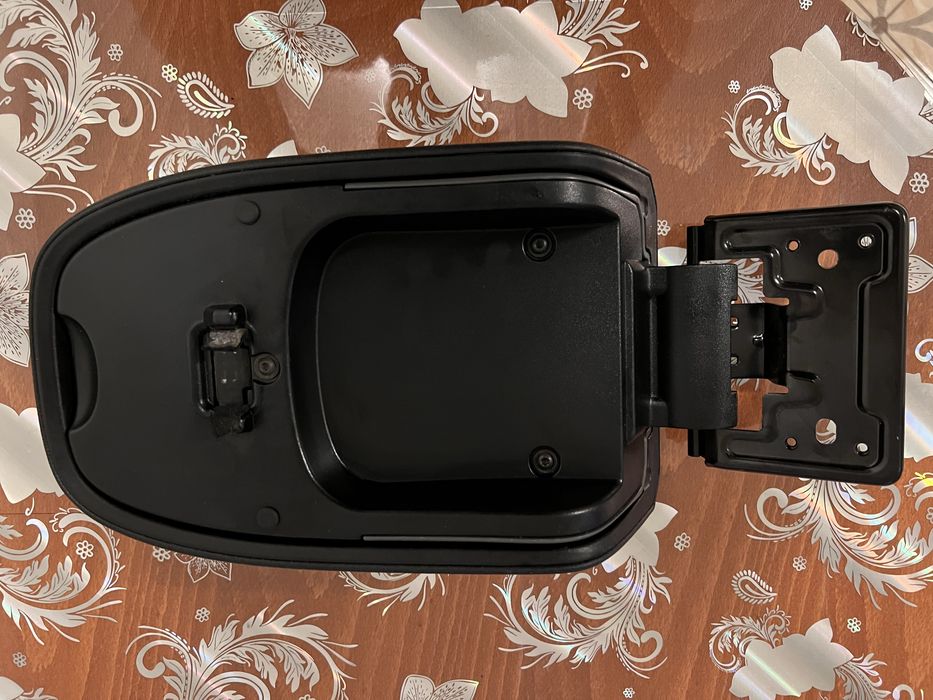 Подлакътник за Форд Фокус МК2