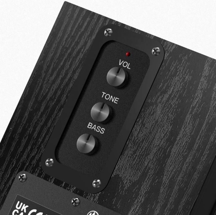 активни стерео тонколони (1 активна + 1 пасивна)
Модел: BT-04
Изх