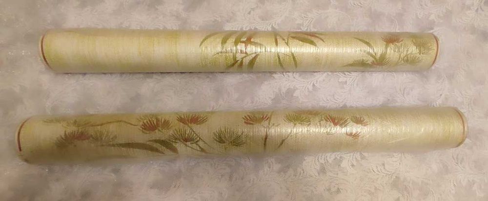 Обои 2 рулона по 13м (8.2м² каждый), ширина 63см