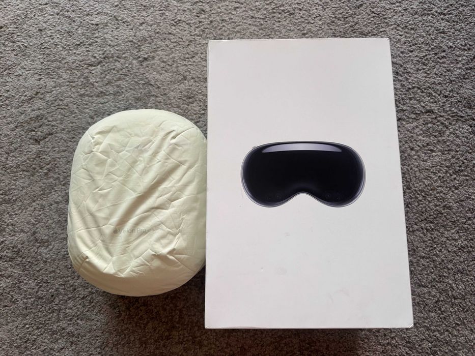 Apple Vision Pro 256 GB, cutie originală + factură