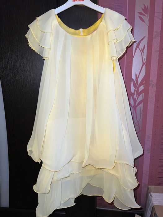 Платье на девочку в ассортименте