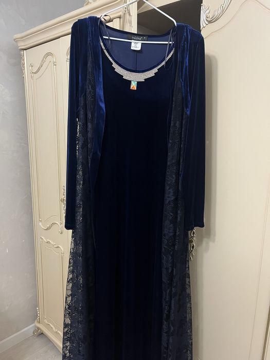 Платье бархатное размер 48–50, состояние отличное