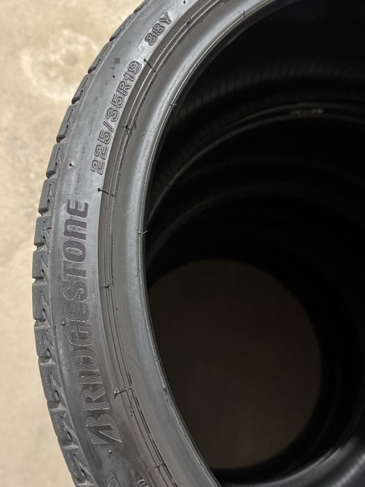 Bridgestoneв Turanza 6 Размер: 225/35 R19