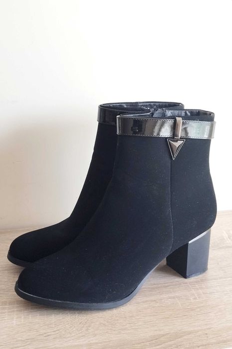 НОВИ Черни дамски боти 39номер