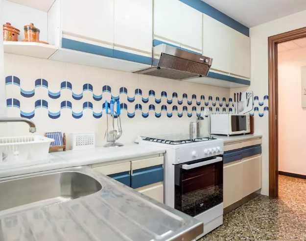 Дава се под наем Едностаен апартамент в Пловдив, Тракия - 40 кв.м за 224.4 € - Снимка #2