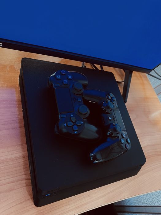 Playstation 4 slim—1TB  |  12 tA Top Õyinlar bilan spiderman 2 Gta5