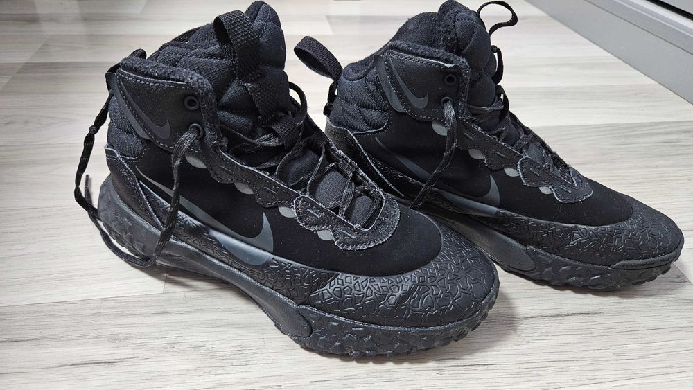 Обувки, боти Nike Hikeda Boot 38 номер черни