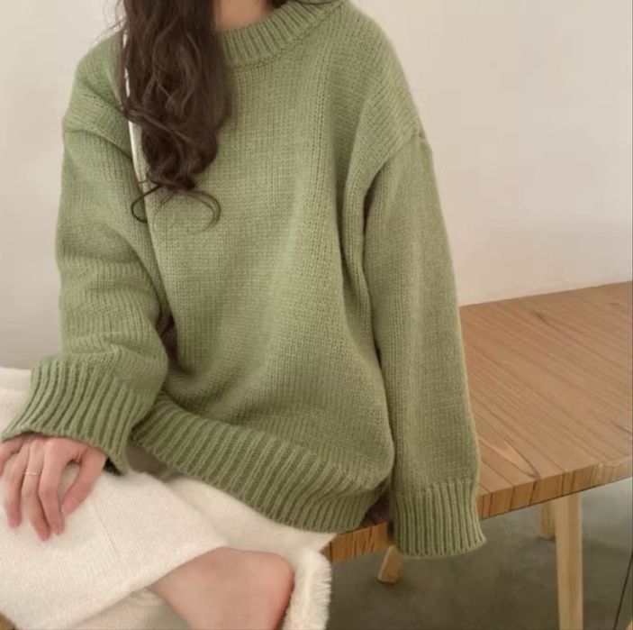 Зеленый свитер продаю