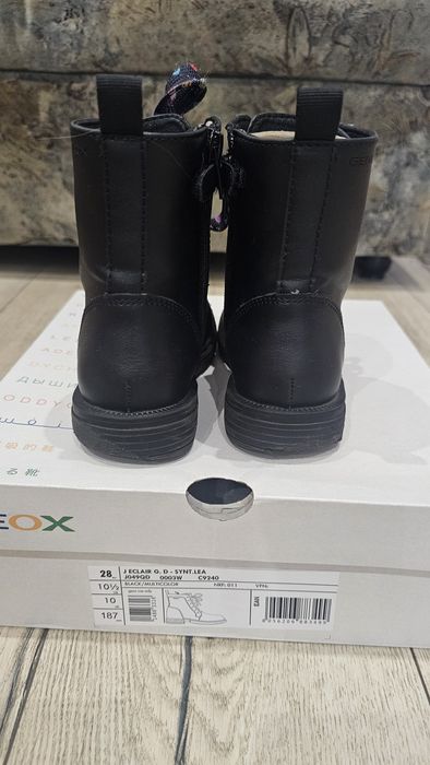 Боти на geox 28 номер за момиче