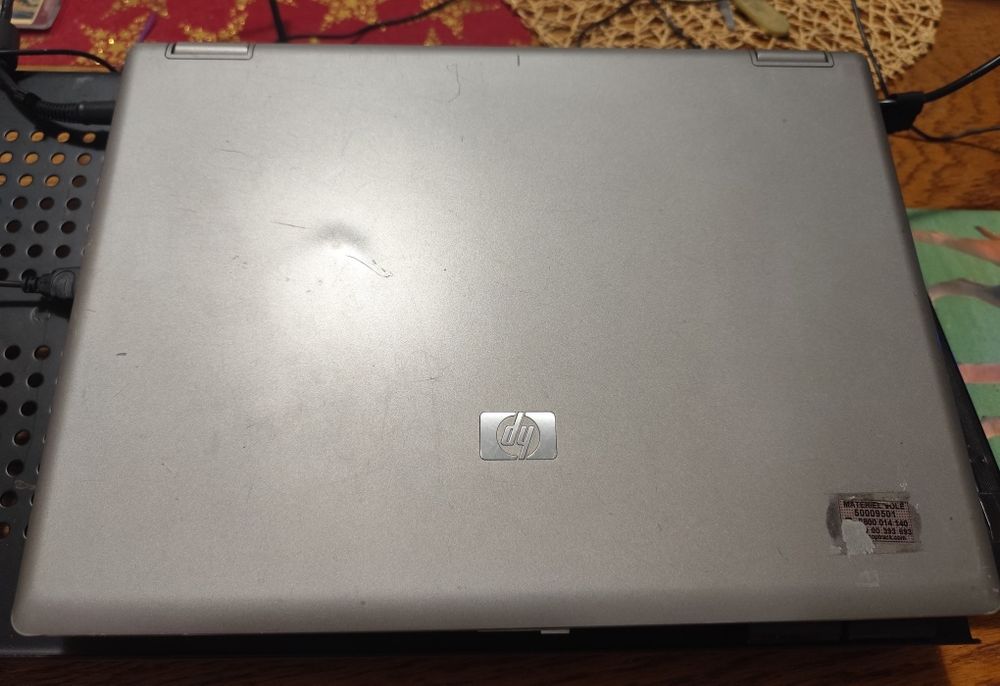 Vand/dezmembrez laptop HP Compaq 6530b