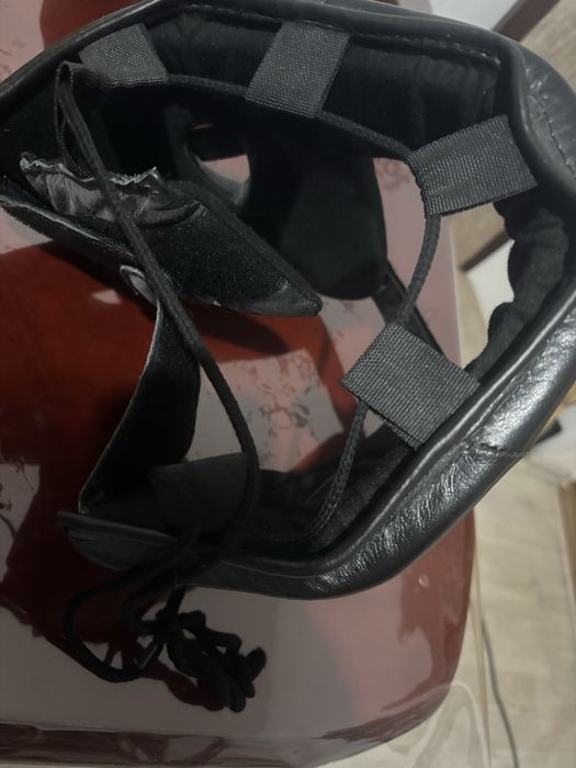 Продам боксерский шлем кожанный