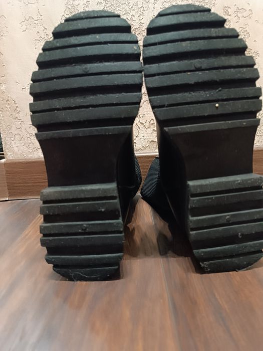 Дамски кожени боти