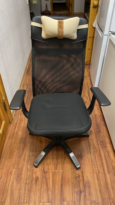 компьютерное кресло без колёс