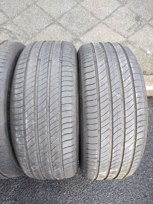 235/55/18 цола Michelin