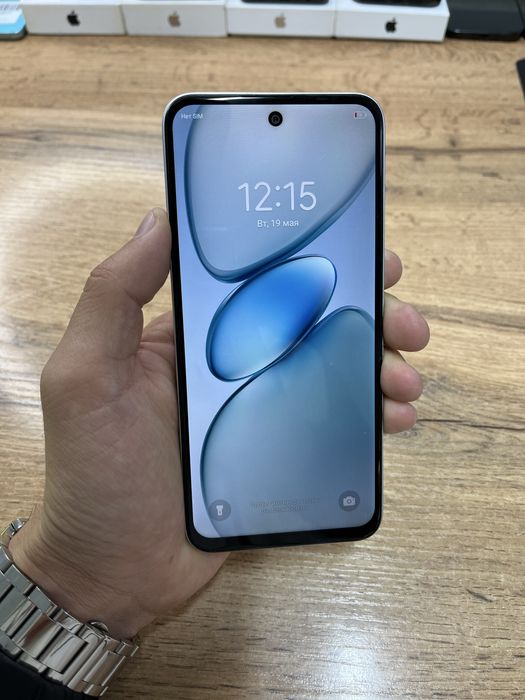 Телефон Tecno Spark Go 1