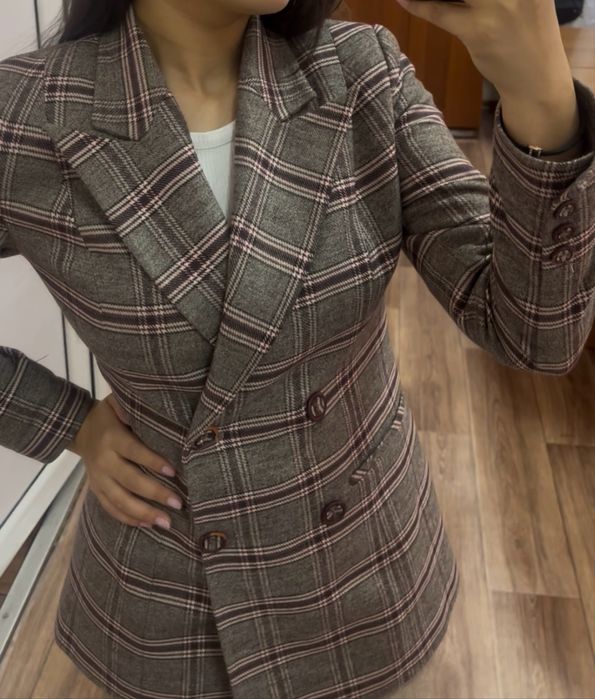 Пиджак приталенный