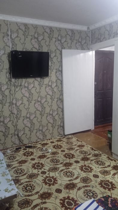 21 микрорайон 2 этаж  1 ханалы кв сатылады