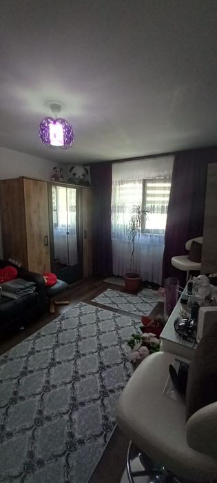 Vand garsoniera  zona Grivita