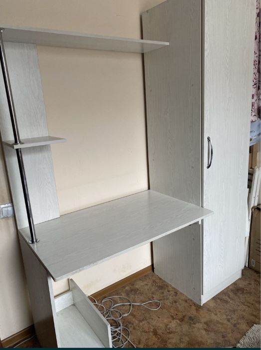 Продам Компьютерный стол