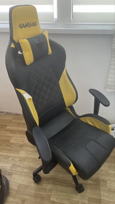 Игровое кресло Gamdias