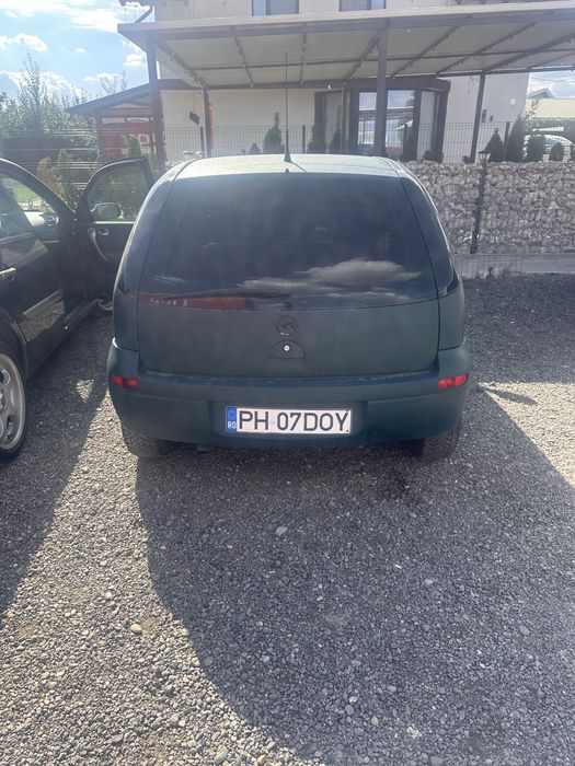 Vand opel corsa 1 .2 benzina