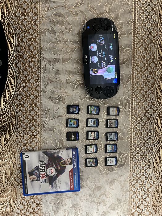 Ps vita 1000, 8gb, много игр
