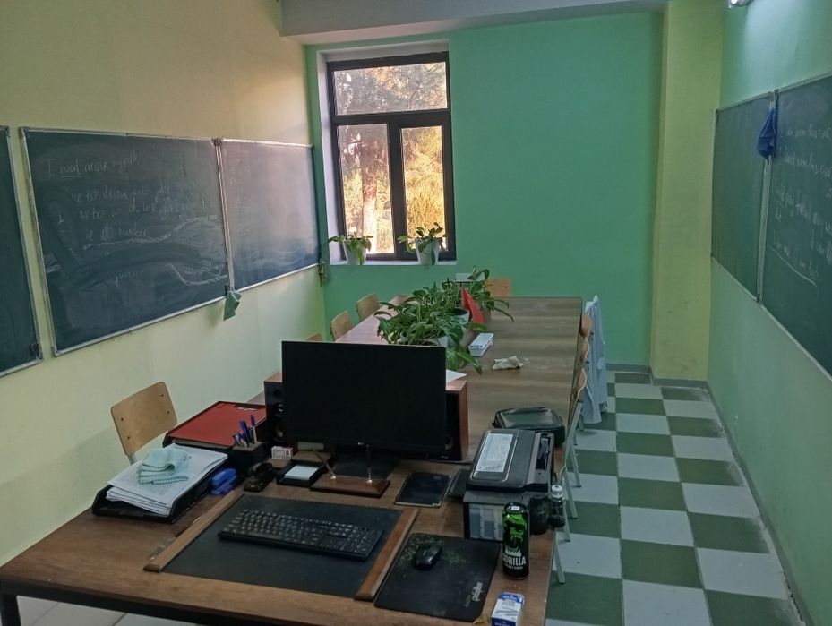 O'quv markaz mebeli Parta stol doska