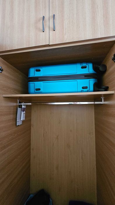 Dulap/ Dressing cu spatiu Tv si mini biblioteca- preț negociabil