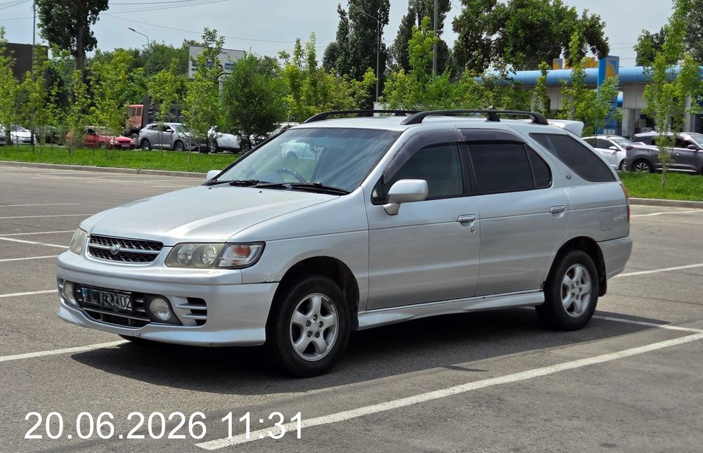 Nissan Rnessa 2л 1998г полный привод просторный салон
