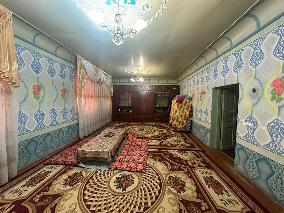 Шахарда ховли сотилади 4.10 сотих