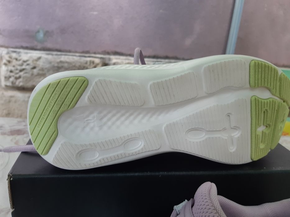 Дамски маратонки Under Armour