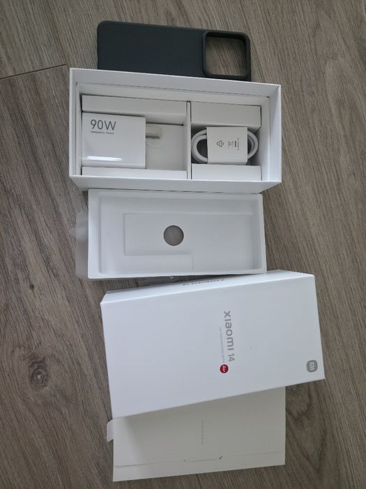 Новый Xiaomi 14 12/256 CN