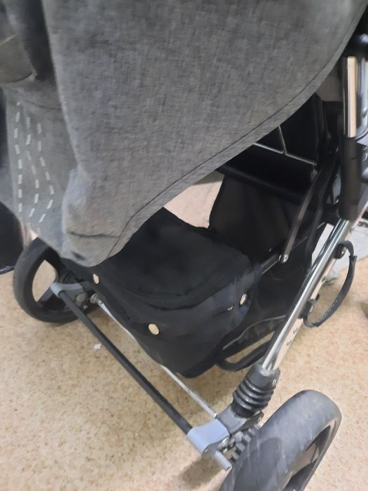 Продаю коляску детскую